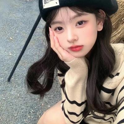 穿黄鞋的人是凶手